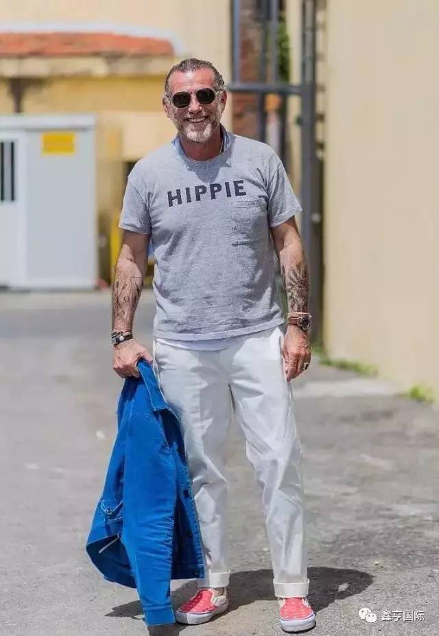 湖南鑫亨國(guó)際貿(mào)易有限公司,湖南輕奢商務(wù)男裝品牌,湖南時(shí)尚高端女裝,配飾皮具箱包